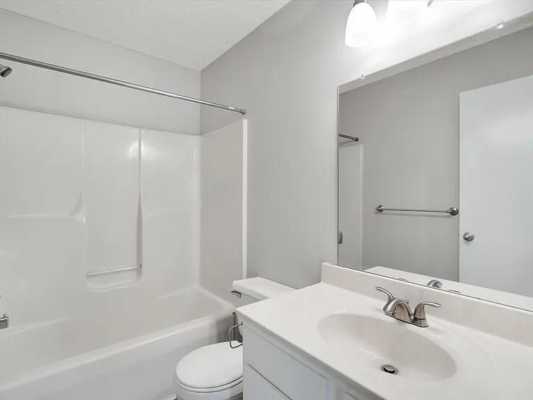 12050 Morningside Dr — Photo 2
