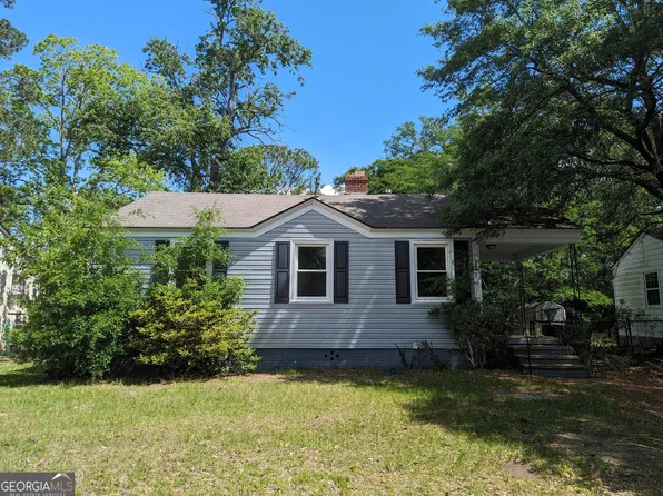 2212 Utah St, Savannah, GA 31404