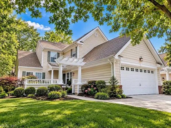 200 Cove Ter, Carrollton, VA 23314