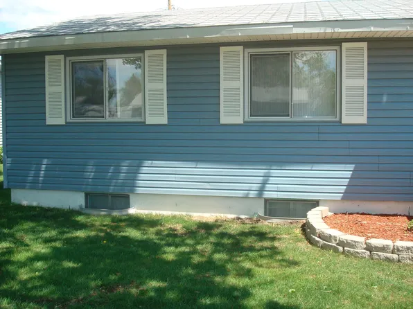 401 Elizabeth Dr, Riverton, WY 82501