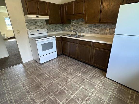 4th image of 211 Dodge Dr APT B3