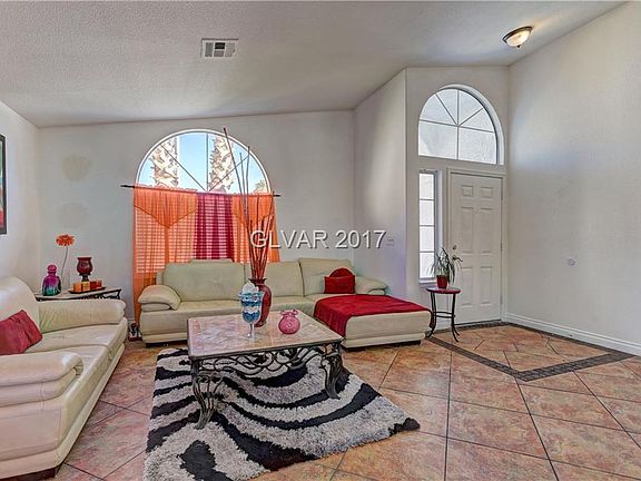 4th image of 5040 Frio Cir