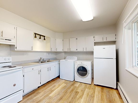 2nd image of 124 Allen Dr