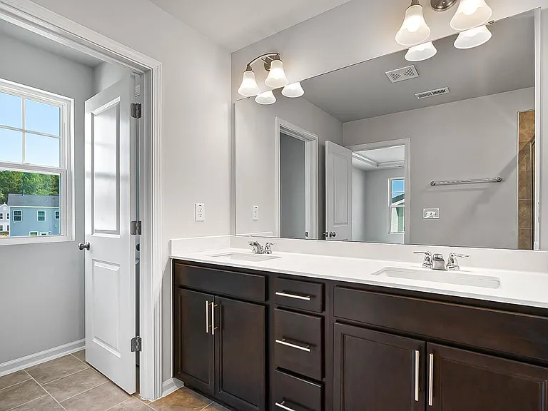 2421 Chert Ln — Photo 32