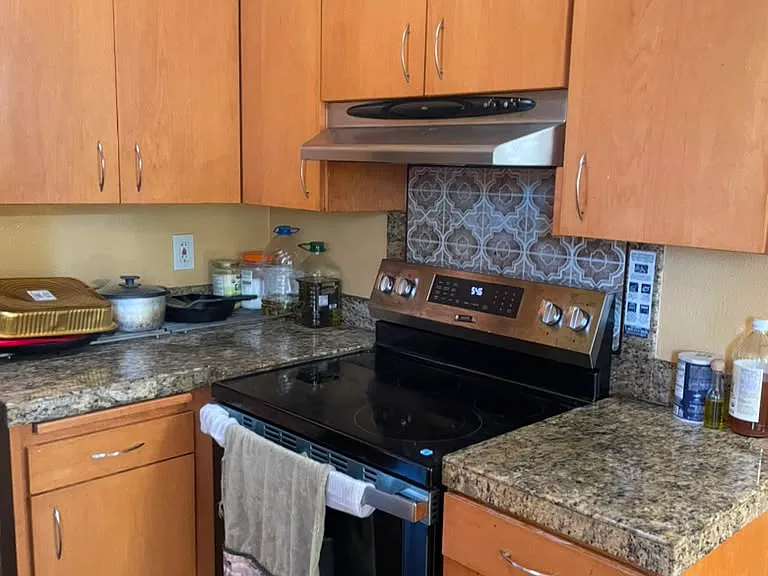 18165 NW Corinthian St — Photo 35