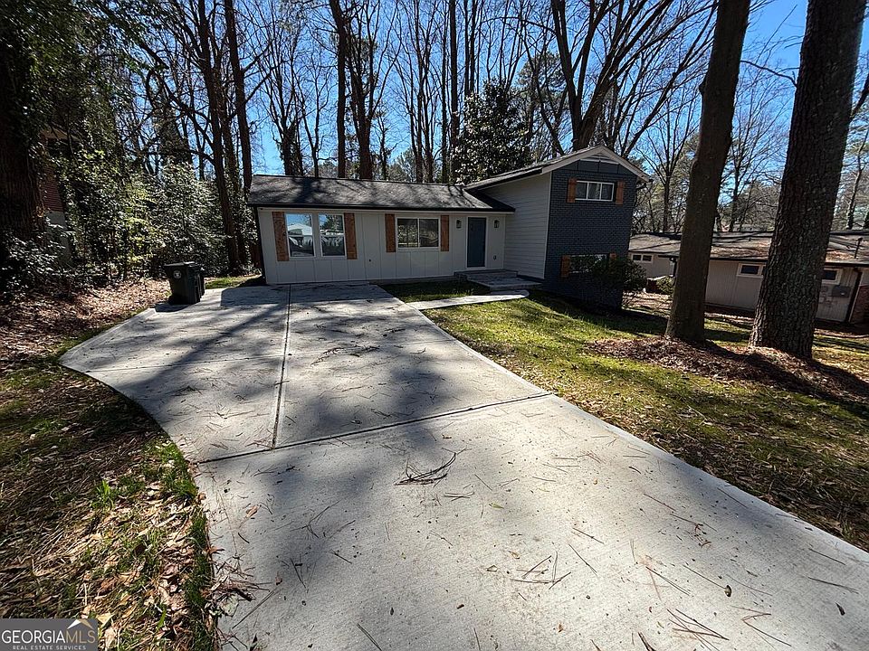 1st image of 2485 Ortega Way
