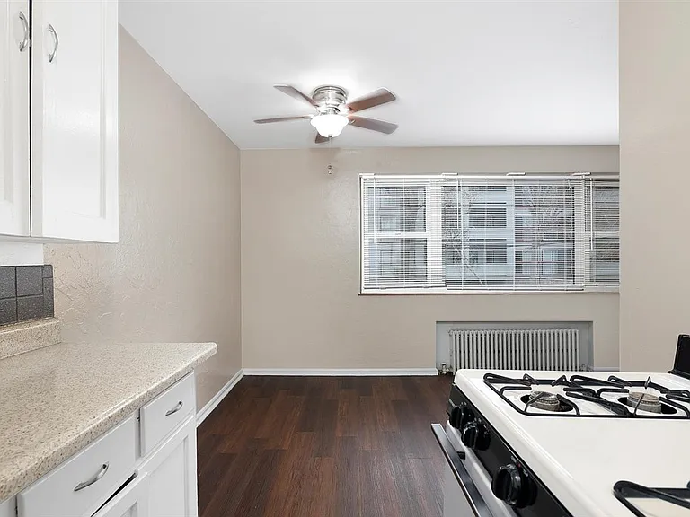 1180 Colorado Blvd #33 — Photo 12