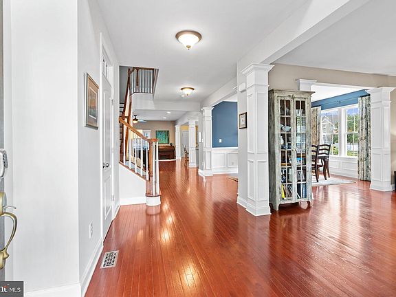 4th image of 250 Wickerberry Dr