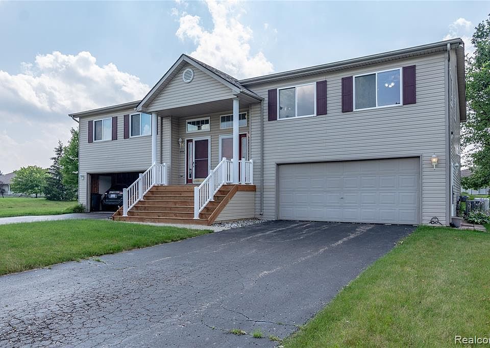 1st image of 9538 Woodside Cir