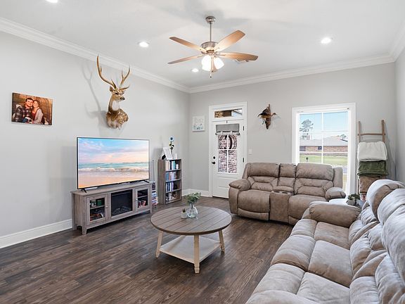 2nd image of 2484 Duplechin Ln