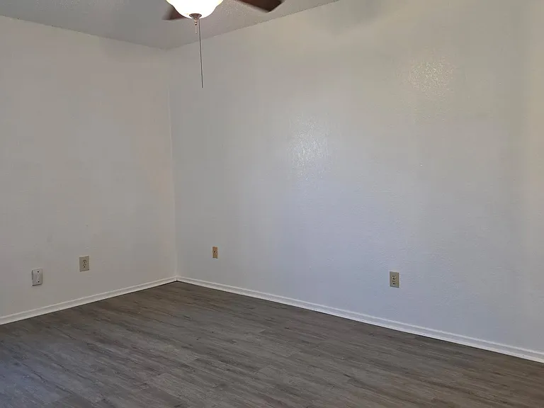 2411 Springmont Ct #2409 — Photo 6
