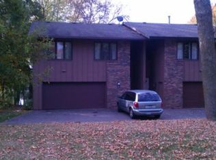 2663 Sumac Rdg, White Bear Lake, MN 55110