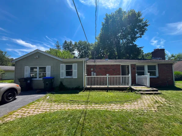 7 Merriewold Ln N, Monroe, NY 10950