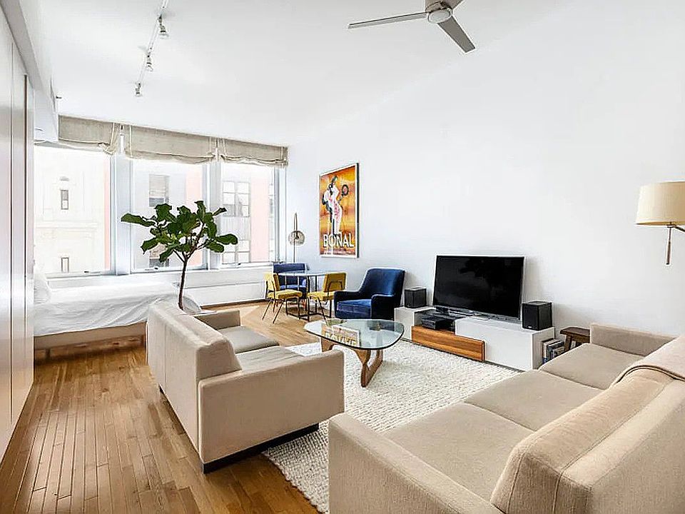 1st image of 121 W 19th St APT 6C