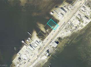 4244 Pine Island Rd NW, Matlacha, FL 33993