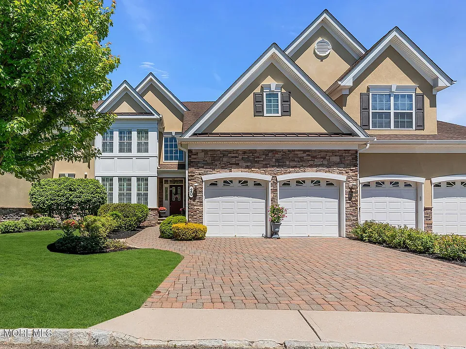 20 Aspen Ln