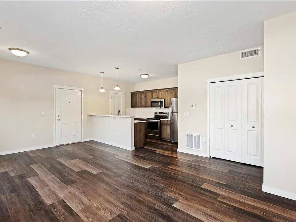 Owyhee Park Apartments