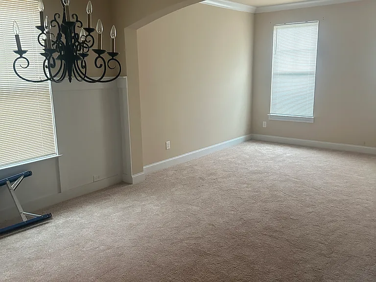 595 Highbranch Cir — Photo 15