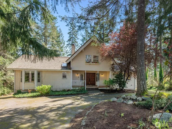30 E Rainier Drive, Allyn, WA 98524