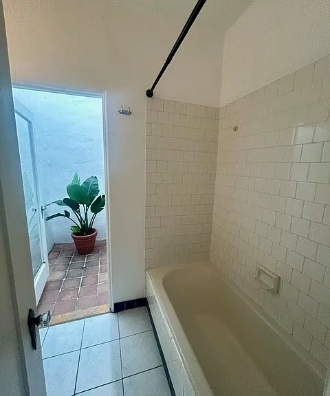 2448 Adams Ave #6 — Photo 23