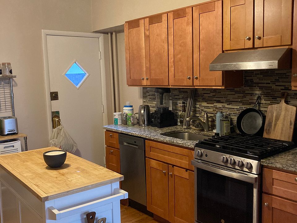 Kitchen (island not included)