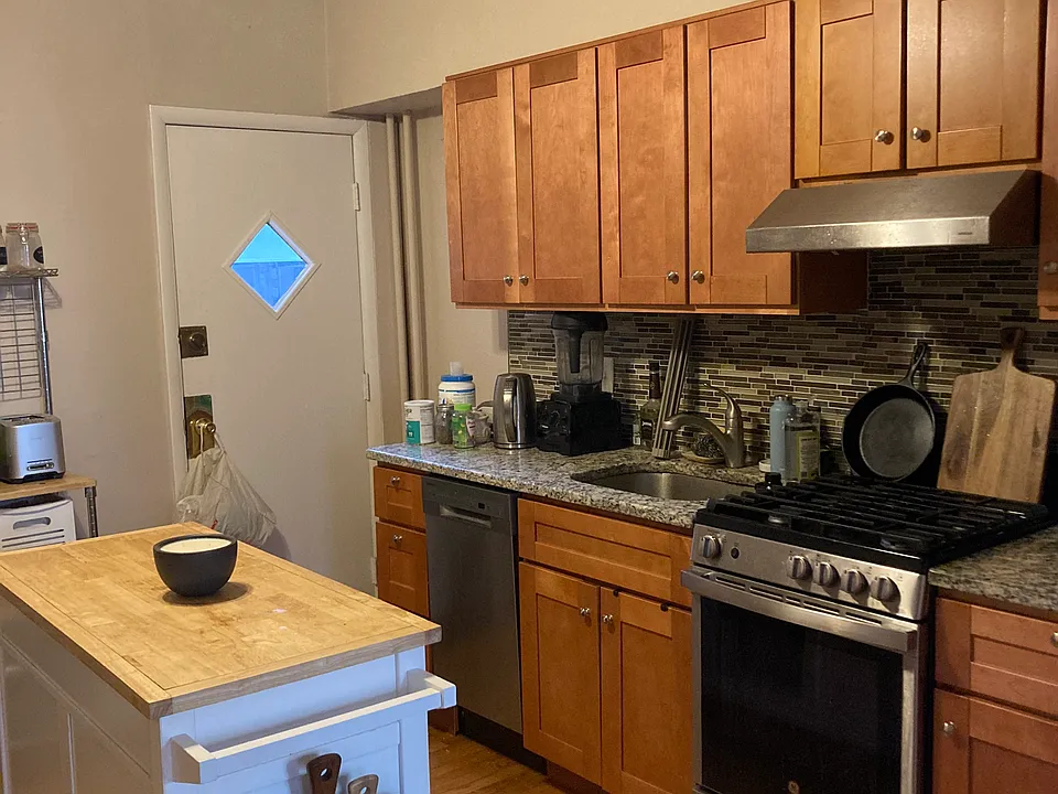 Kitchen (island not included)