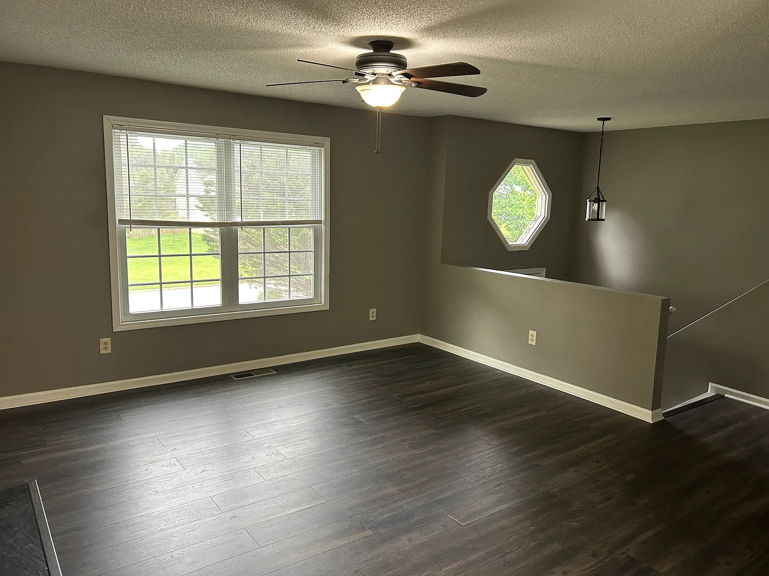 3 bed, 1250 sqft, $1,850 — Photo 3