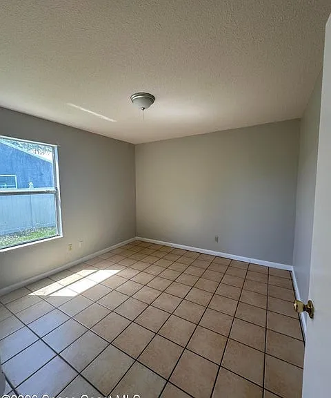 1100 Ipswich St NW — Photo 10