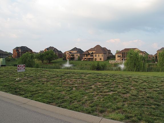 Lake has two fountains