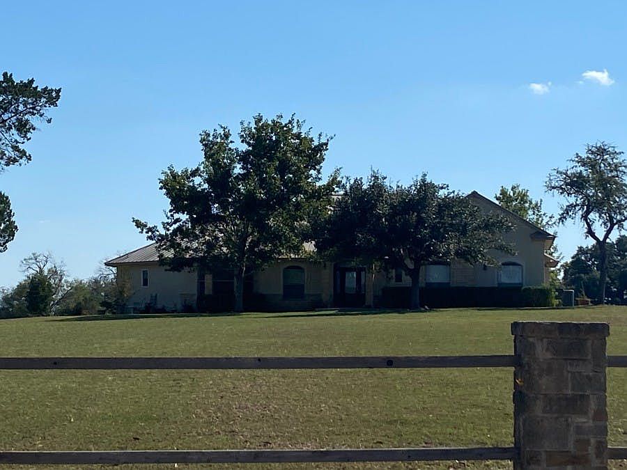 1st image of 1843 Eastwood Dr