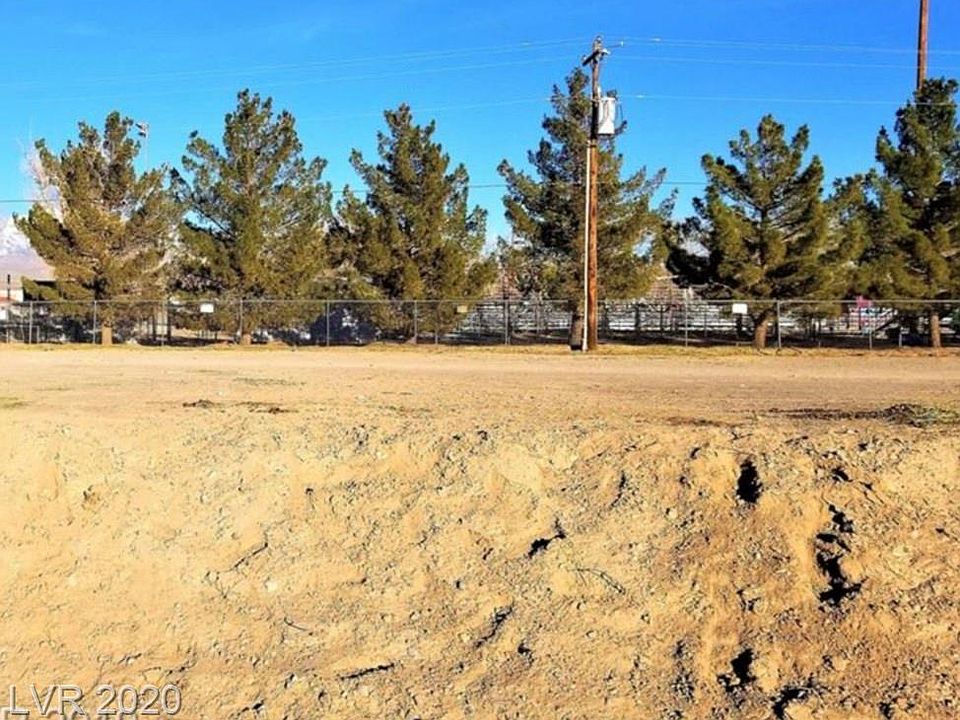 1st image of 121 N Whitney Ln