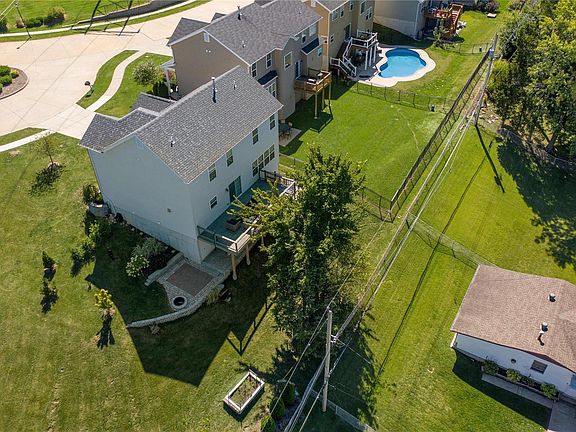 3rd image of 10909 Clydesdale Manors Ct