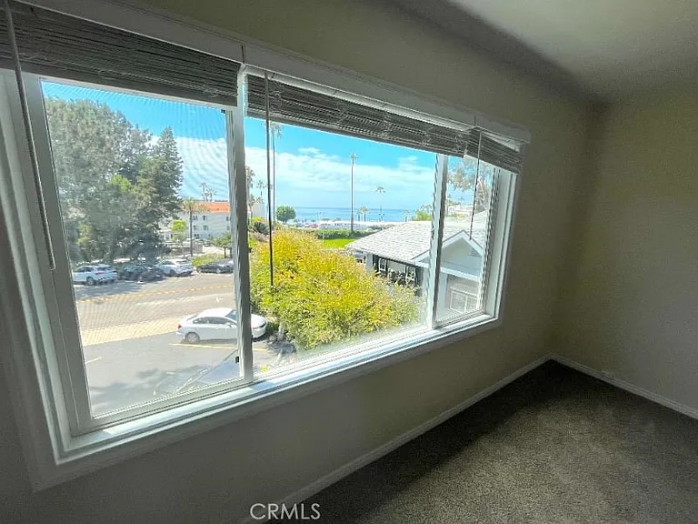 270 Cliff Dr #9 — Photo 3