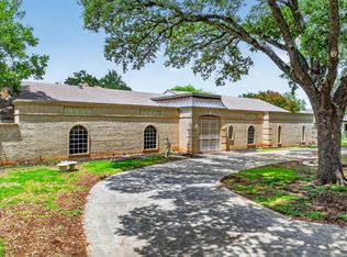 107 Chattington Ct, Castle Hills, TX 78213