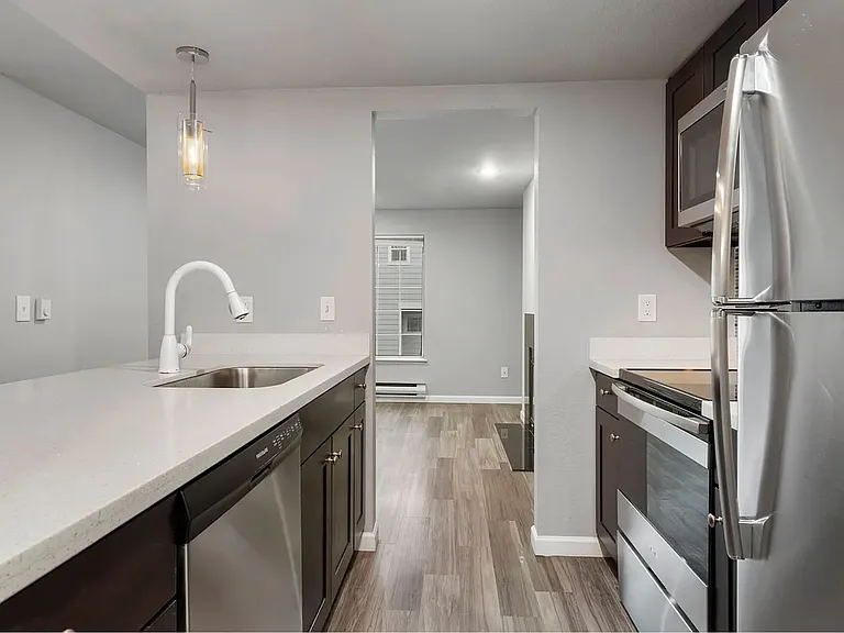 1158 N 91st St — Photo 32