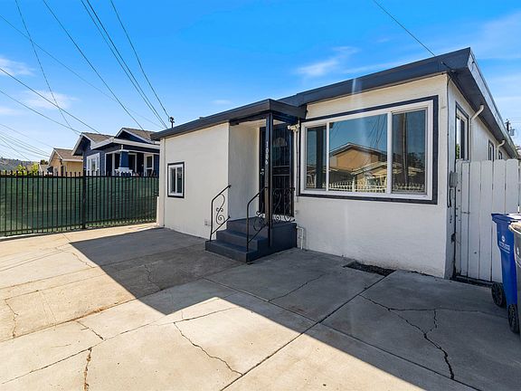 4th image of 1006 72nd Ave