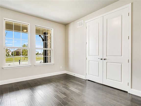 4th image of 2471 Celestial Dr Ln