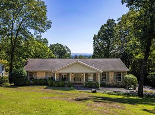 3041 Ryecroft Rd, Mountain Brook, AL 35223