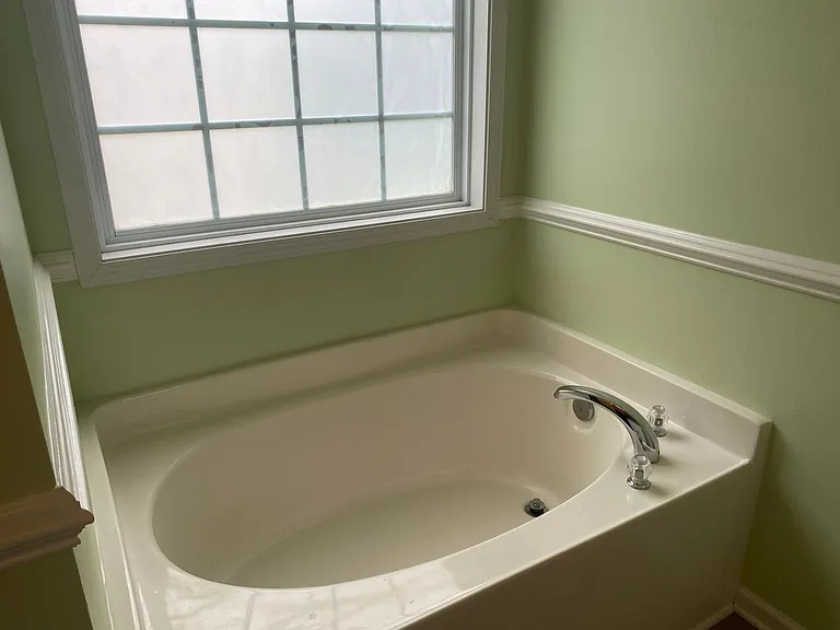 9837 N Olde Towne Wynd SE — Photo 14