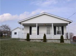 408 Centralia St, Hurricane, WV 25526