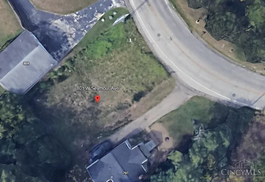 2nd image of 801 W Seymour Ave
