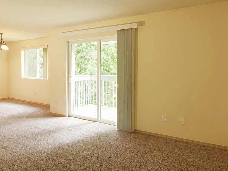 2 bedroom, 2 bath living room