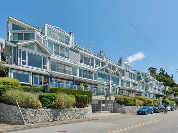 15165 Marine Dr #202, White Rock, BC V4B 1C5