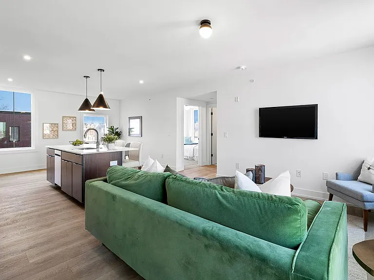Brand New Luxury West Philly Apartments — Photo 12