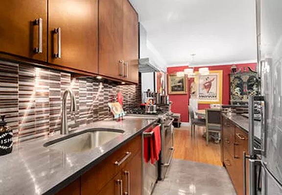 5th image of 1623 3rd Ave APT 17G