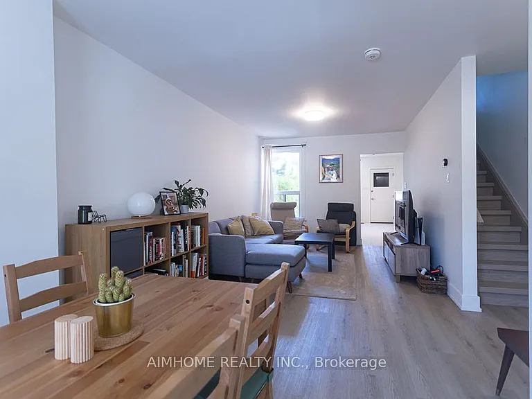 6 Macklem Ave — Photo 7