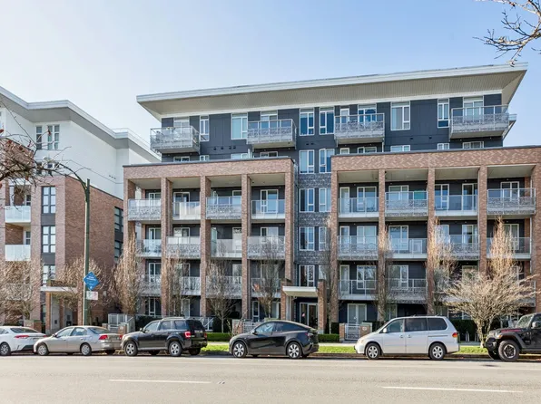 6933 Cambie St #405, Vancouver, BC V6P 0J1
