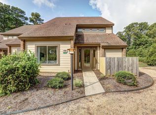 27 Light Ship Way, White Stone, VA 22578