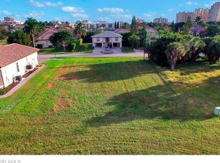 824 Amber Dr, Marco Island, FL 34145