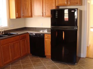 33 Fairfax St #2, Somerville, MA 02144
